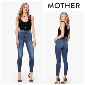 MOTHER High-waisted Looker Ankle Fray jeans in Big Sky (faded blue)